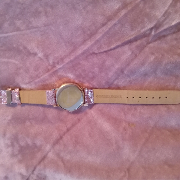 Watch - Picture 2 of 2